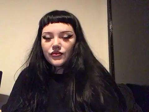 Gothicsiren online show from 12/29/24, 02:17