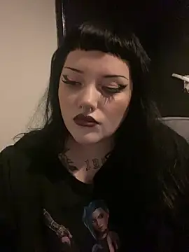 Gothicsiren online show from 01/04/25, 10:24