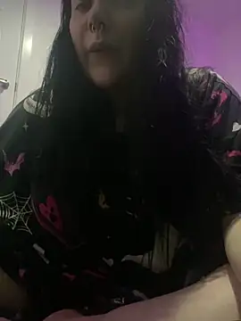 Gothicsiren online show from 02/04/25, 12:08