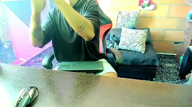 Adam Valenciia online show from 01/29/25, 02:32