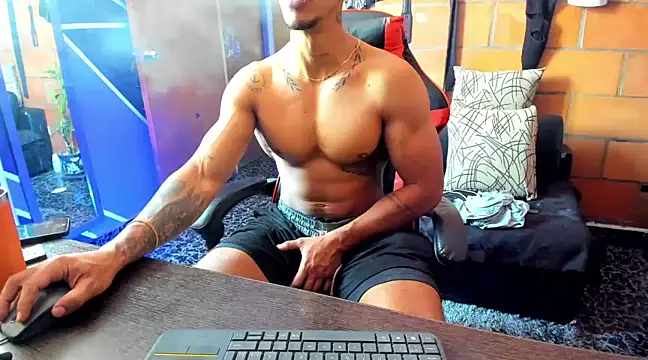 Adam Valenciia online show from 03/11/25, 03:02