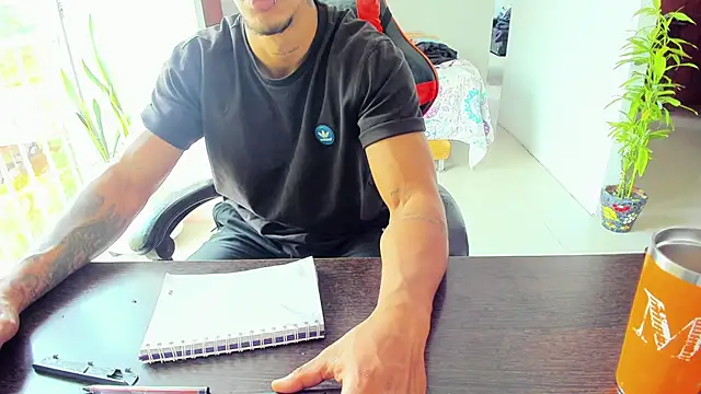 Adam Valenciia online show from 10/17/25, 04:09