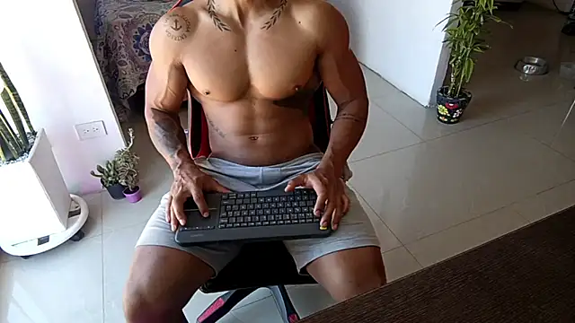 Adam Valenciia online show from 12/15/25, 02:32