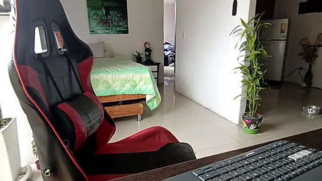 Adam Valenciia online show from 04/11/26, 03:05