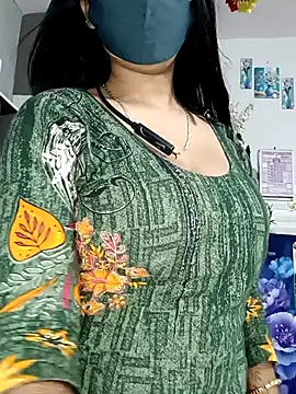 Best-Couple online show from 09/23/25, 02:58