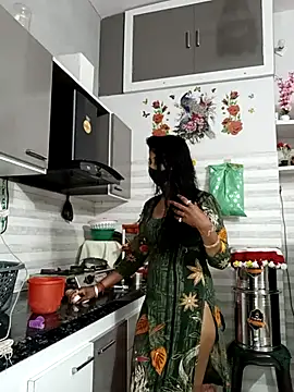 Best-Couple online show from 11/05/25, 03:06