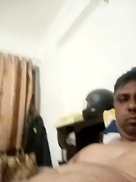 Snapshot of jemes21in chatting on 02/05/25, 06:59 jemes21in online show from 02/05/25, 06:59