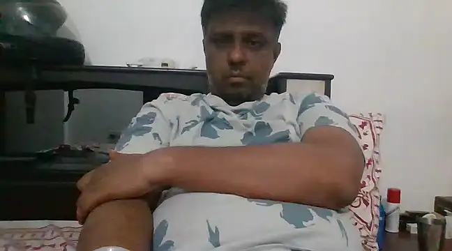 Snapshot of jemes21in chatting on 02/27/25, 04:53 jemes21in online show from 02/27/25, 04:53