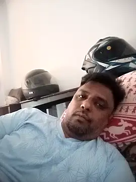 Snapshot of jemes21in chatting on 11/02/25, 09:44 jemes21in online show from 11/02/25, 09:44