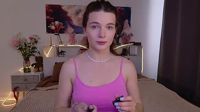 Nellie Medina online show from 04/23/26, 10:47