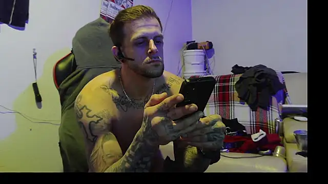 JamesMichael88 online show from 02/25/25, 08:09