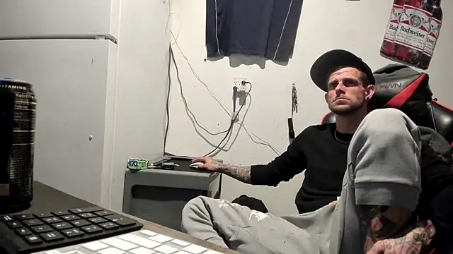 JamesMichael88 online show from 02/28/25, 04:53