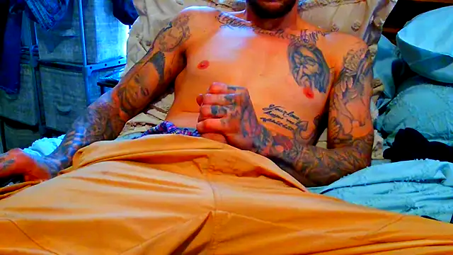 JamesMichael88 online show from 12/17/25, 03:40