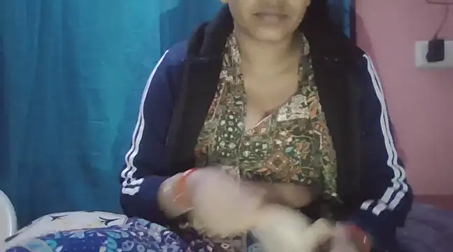 Hot-shanvi online show from 02/27/25, 04:32