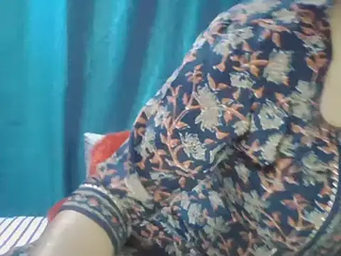 Hot-shanvi online show from 03/11/25, 08:53