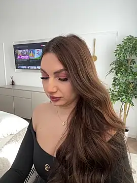 claraxjoyy online show from 04/24/26, 05:43