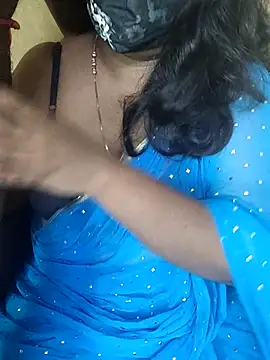 Snapshot of Rathi22 chatting on 11/16/25, 02:50 Rathi22 online show from 11/16/25, 02:50