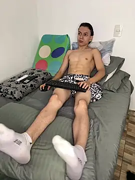 Young latin master777 online show from 01/04/25, 03:07