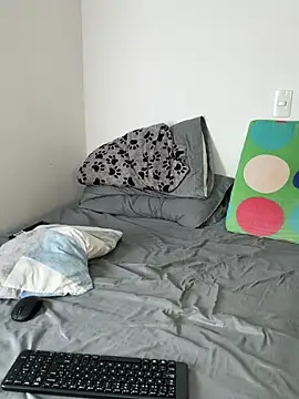 Young latin master777 online show from 01/05/25, 05:20