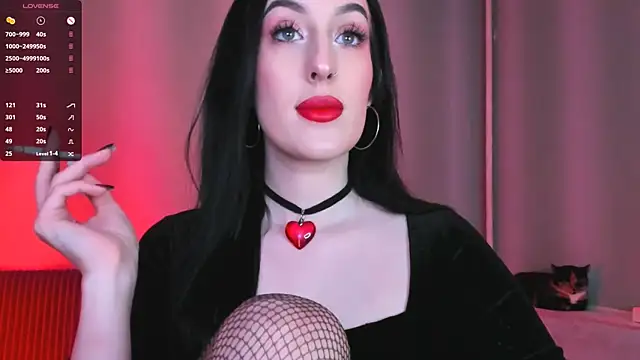 Snapshot of Miss_Alice__ chatting on 01/25/25, 11:11 Miss Alice online show from 01/25/25, 11:11