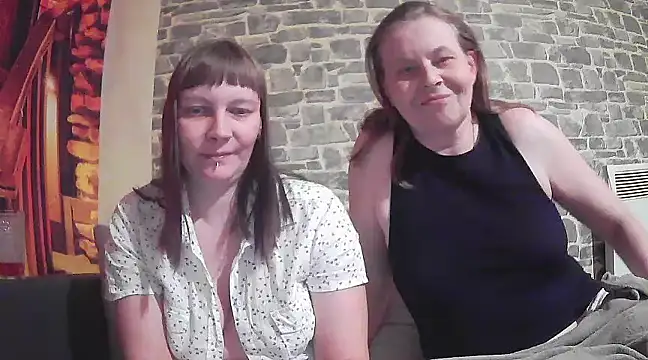 Sweet Phoenix online show from 01/04/25, 04:32