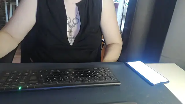 Sweet Phoenix online show from 10/14/25, 06:47