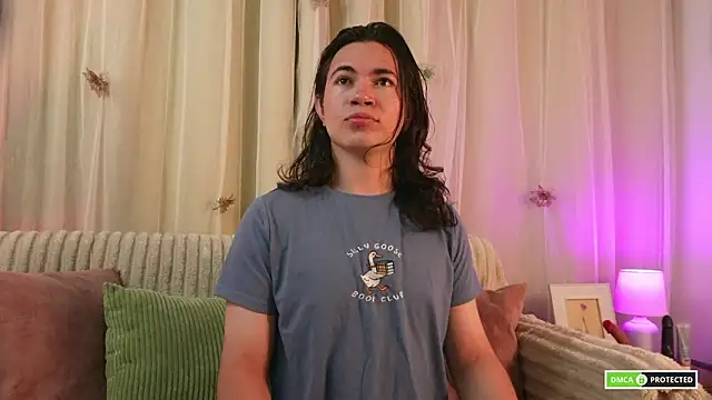 cute erelis  online show from 02/09/26, 03:43