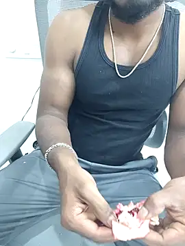 hot boy dic online show from 11/19/25, 03:12