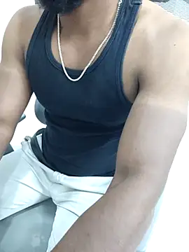 hot boy dic online show from 11/21/25, 02:05