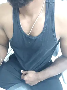 hot boy dic online show from 11/27/25, 03:03