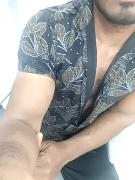 hot boy dic online show from 02/19/26, 04:03