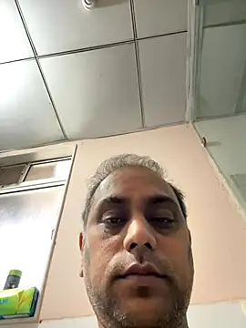 Snapshot of crazypk_horny chatting on 12/04/25, 07:39 crazypk horny online show from 12/04/25, 07:39