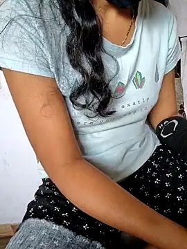 lovelygirl4567 online show from 03/01/25, 08:56