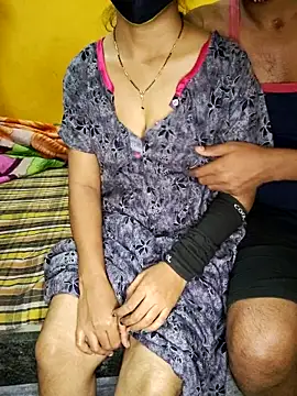 lovelygirl4567 online show from 03/05/25, 03:18