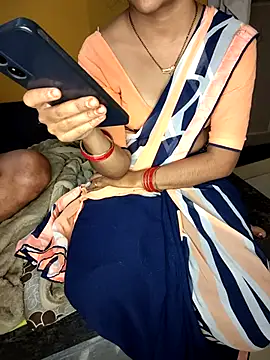 lovelygirl4567 online show from 09/21/25, 03:24