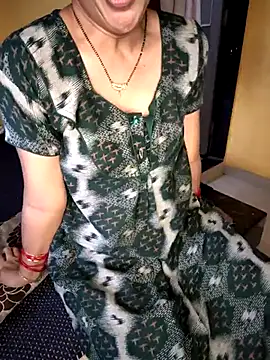 lovelygirl4567 online show from 09/26/25, 05:11