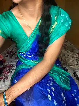 lovelygirl4567 online show from 10/21/25, 06:19