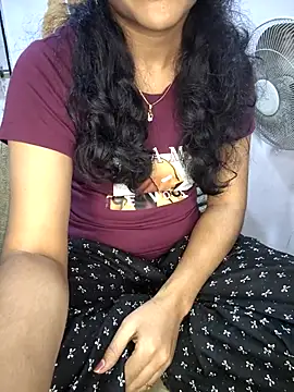 lovelygirl4567 online show from 11/13/25, 03:33