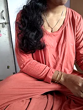 lovelygirl4567 online show from 02/07/26, 06:06