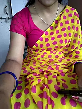 lovelygirl4567 online show from 02/17/26, 05:37