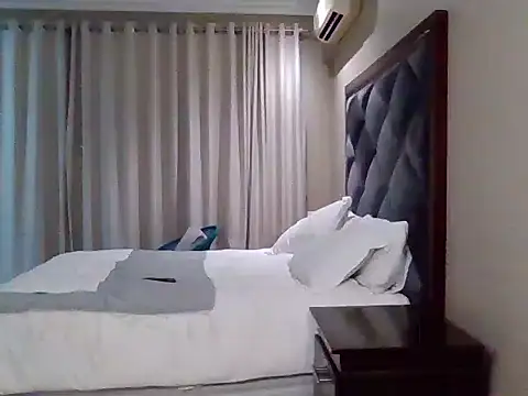 BigBootyKandy15 online show from 01/07/25, 07:17