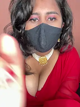 Snapshot of Lovely-Shivani chatting on 03/01/25, 04:11 Lovely-Shivani online show from 03/01/25, 04:11