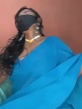 Snapshot of Lovely-Shivani chatting on 03/08/25, 04:28 Lovely-Shivani online show from 03/08/25, 04:28