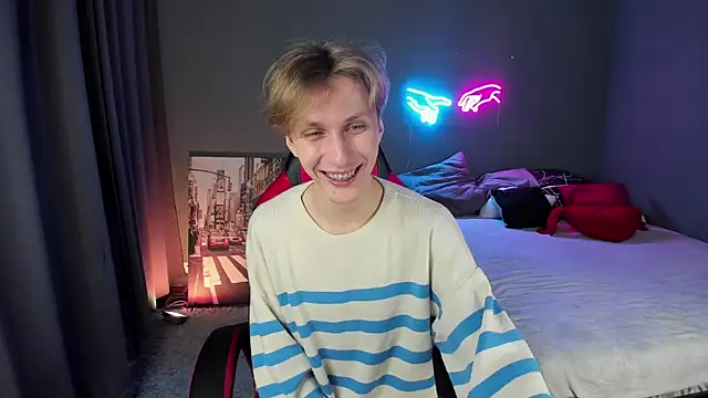 Adrian Di online show from 02/24/25, 04:36