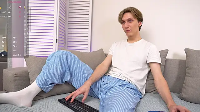 Adrian Di online show from 03/12/25, 03:51