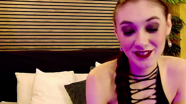 SamaraSinn online show from 01/31/25, 05:09