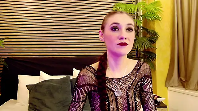 SamaraSinn online show from 02/01/25, 05:18