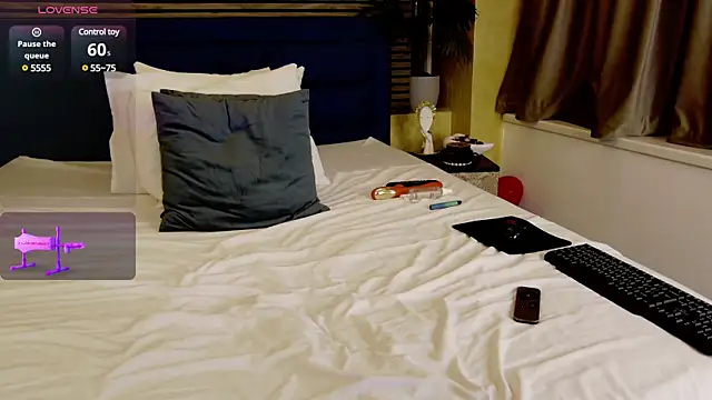 SamaraSinn online show from 03/08/25, 01:57