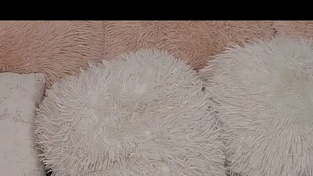 Little  Iris online show from 01/12/26, 06:18