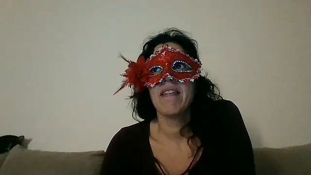 couple-tuga online show from 02/15/25, 10:52